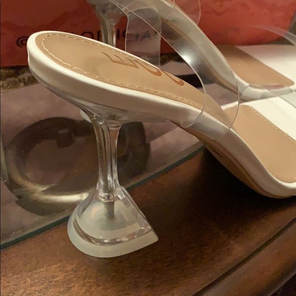 EGO HEELS - Picture 2 of 3